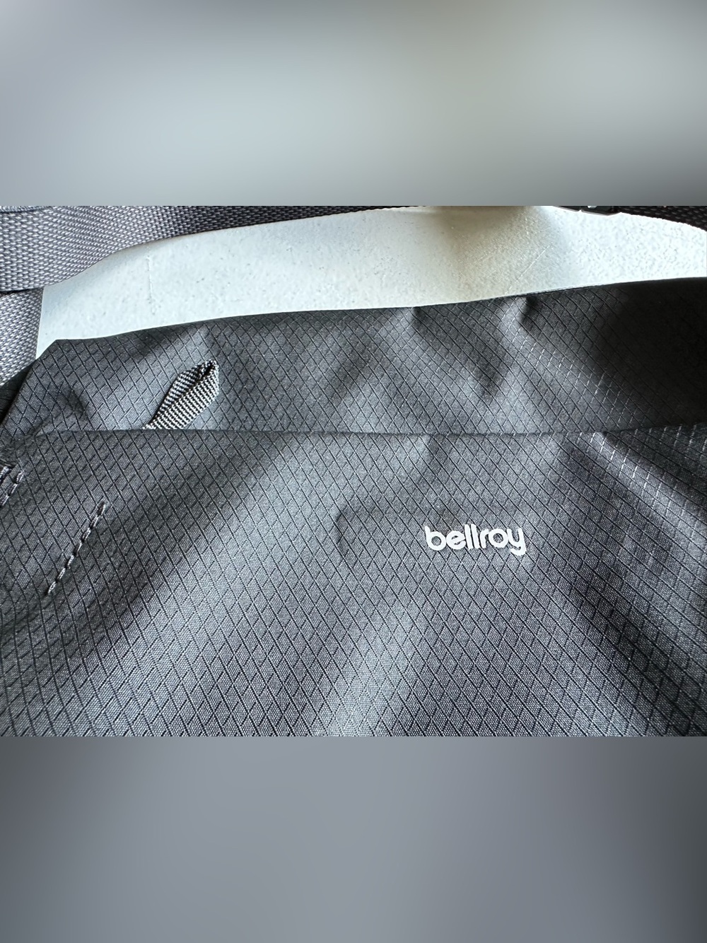 Bellroy Lite Sling in black - Picture 8 of 8